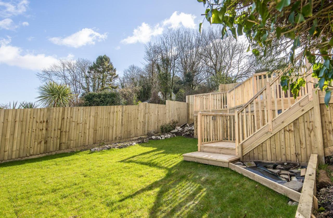 Luxury Property With Hot Tub And Sea Views Oystermouth Esterno foto