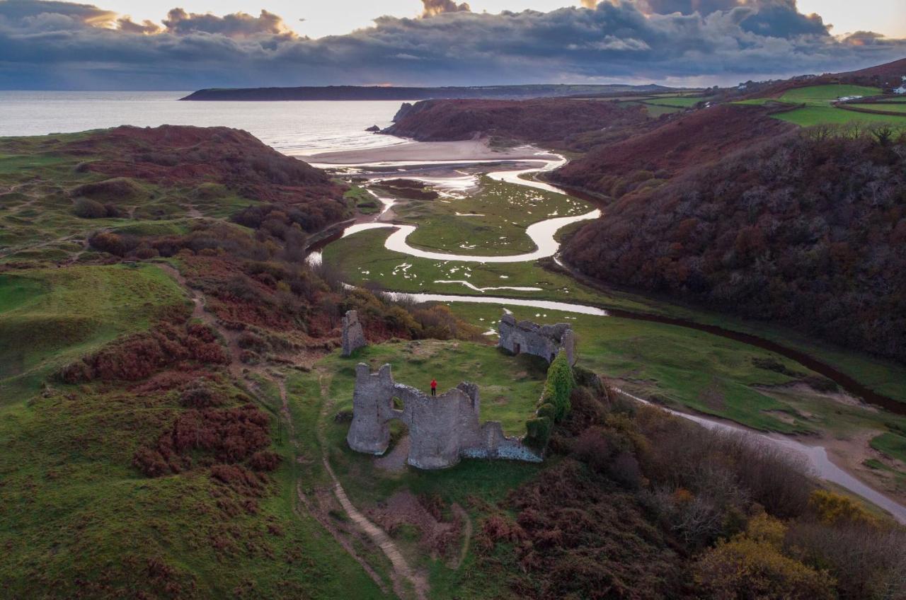 Luxury Property With Hot Tub And Sea Views Oystermouth Esterno foto