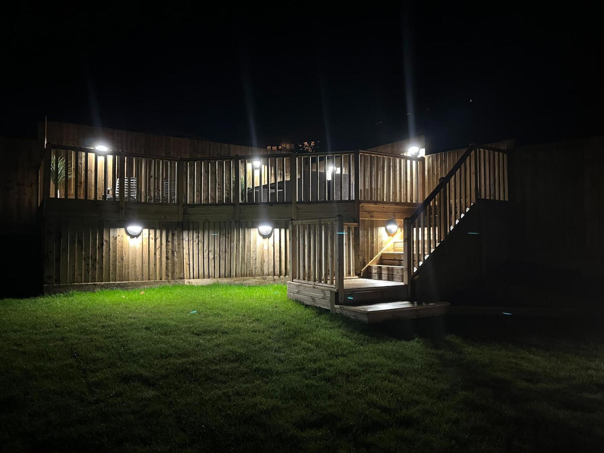 Luxury Property With Hot Tub And Sea Views Oystermouth Esterno foto